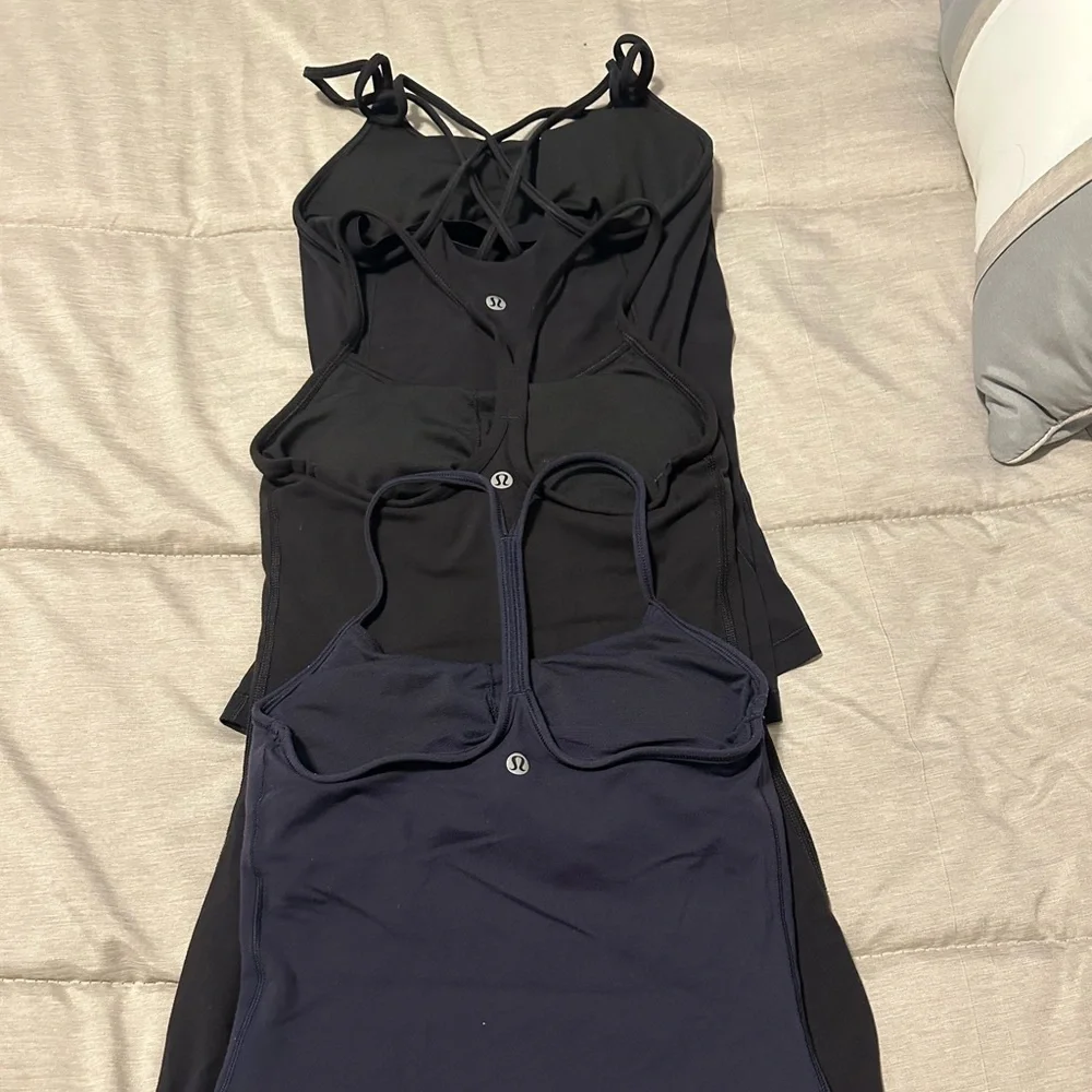lululemon athletica 2 Black and 1 Navy Tank Tops sz 2 in Power Pose and Power Y - Picture 3 of 6